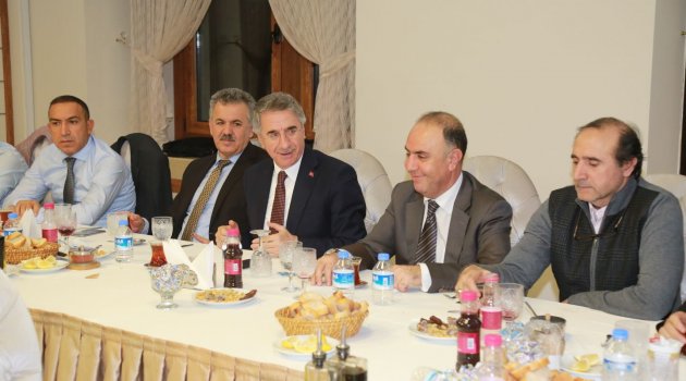 YANILMAZ ANKARA’DA Kİ ELAZIĞLILARLA BİR ARAYA GELDİ